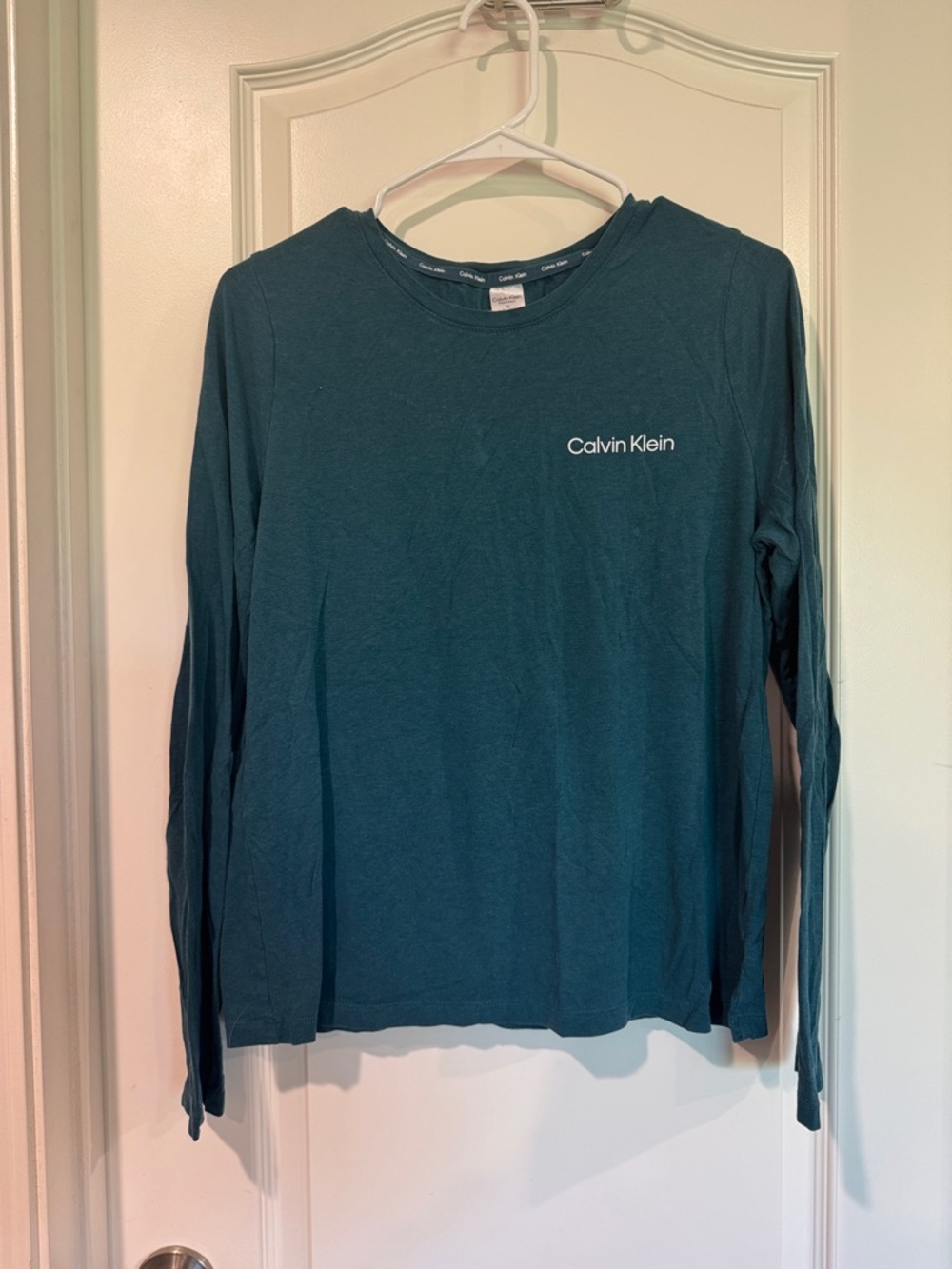 Calvin Klein Women's Long Sleeve Tee in Teal with White Logo / BB29
